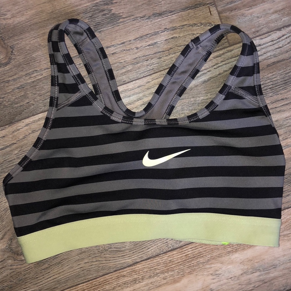 nike sports bra